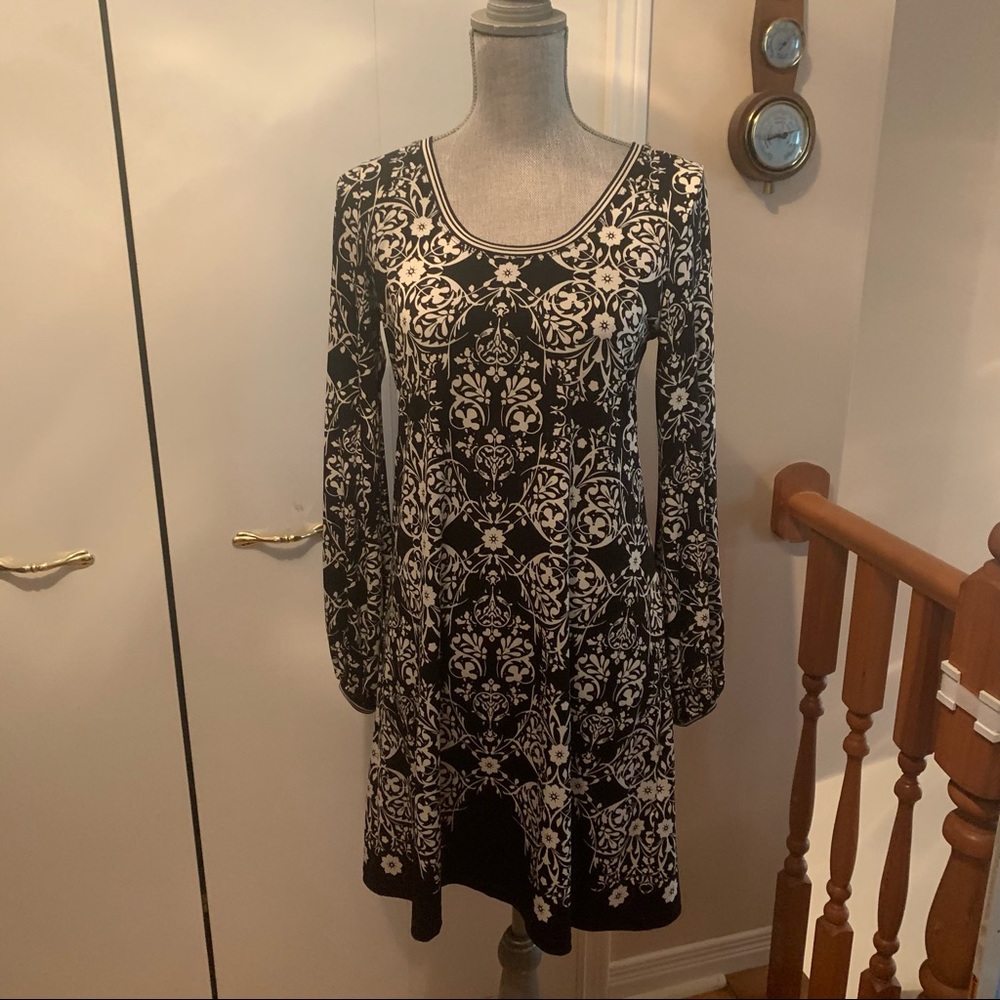 Max Studio Long Sleeve Tunic Dress